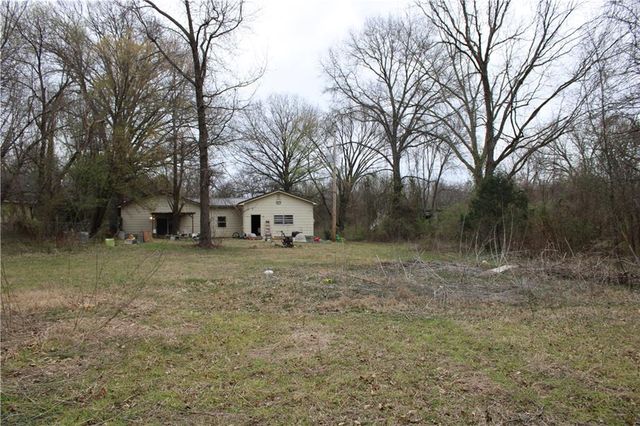 1401 N Main Street, Pittsburg, KS 66762