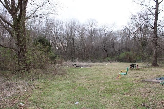 1401 N Main Street, Pittsburg, KS 66762