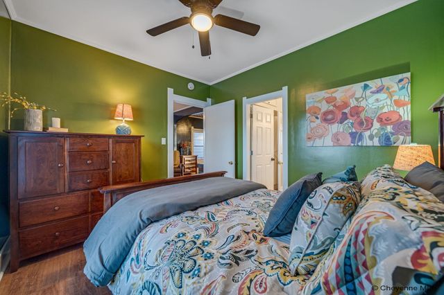 907 W PERSHING BLVD, Cheyenne, WY 82001