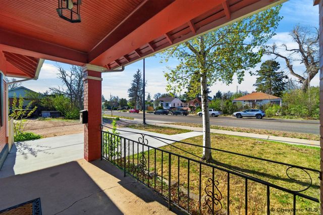 907 W PERSHING BLVD, Cheyenne, WY 82001