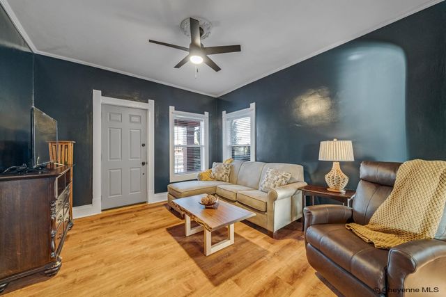 907 W PERSHING BLVD, Cheyenne, WY 82001