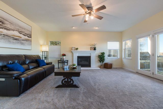 3557 Newcastle Drive SE, Rio Rancho, NM 87124