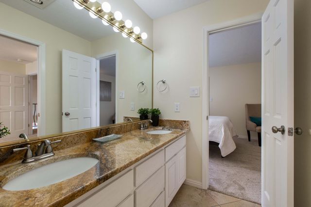 3557 Newcastle Drive SE, Rio Rancho, NM 87124