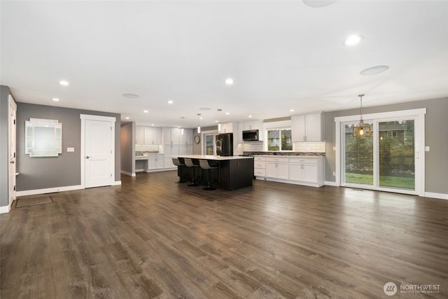 16517 43rd Avenue E, Tacoma, WA 98446