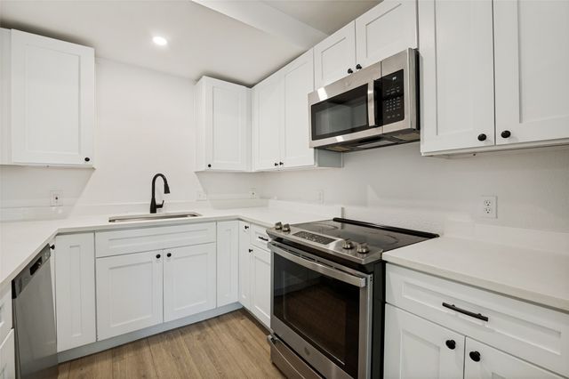 2122 Marilyn Lane, Arlington, TX 76010