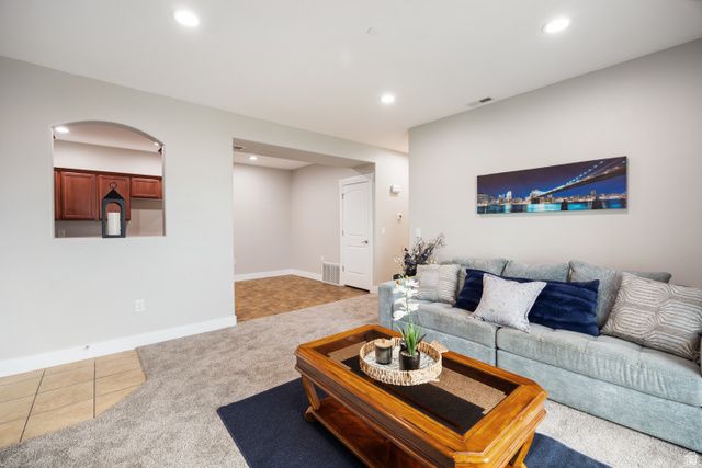 157 W SPRINGVIEW DR, Saratoga Springs, UT 84045