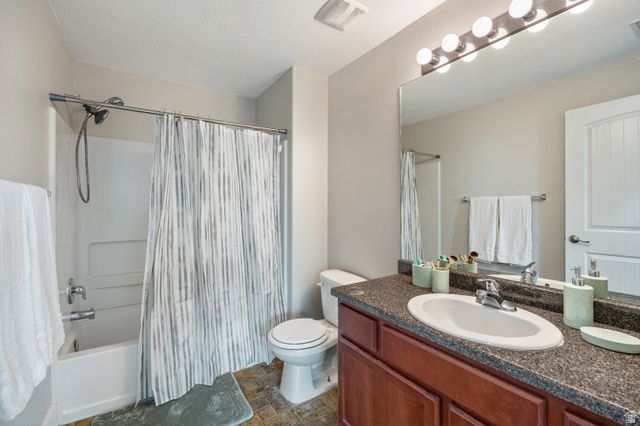 157 W SPRINGVIEW DR, Saratoga Springs, UT 84045