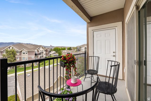 157 W SPRINGVIEW DR, Saratoga Springs, UT 84045