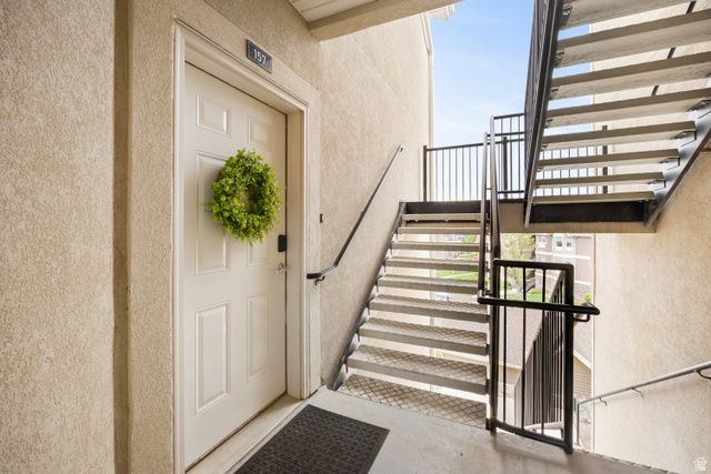 157 W SPRINGVIEW DR, Saratoga Springs, UT 84045