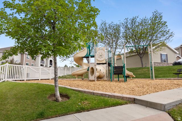 157 W SPRINGVIEW DR, Saratoga Springs, UT 84045