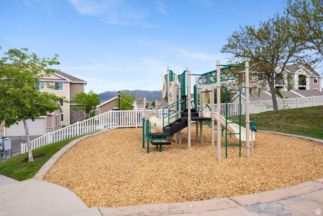 157 W SPRINGVIEW DR, Saratoga Springs, UT 84045