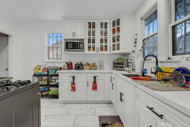 2081 Summit, Altadena, CA 91001