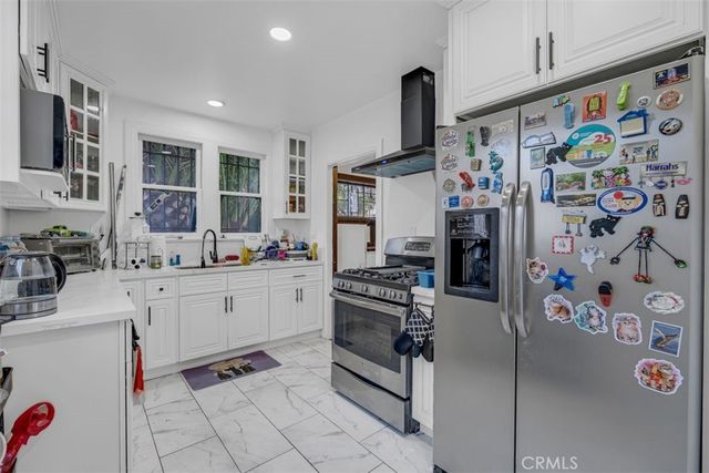 2081 Summit, Altadena, CA 91001