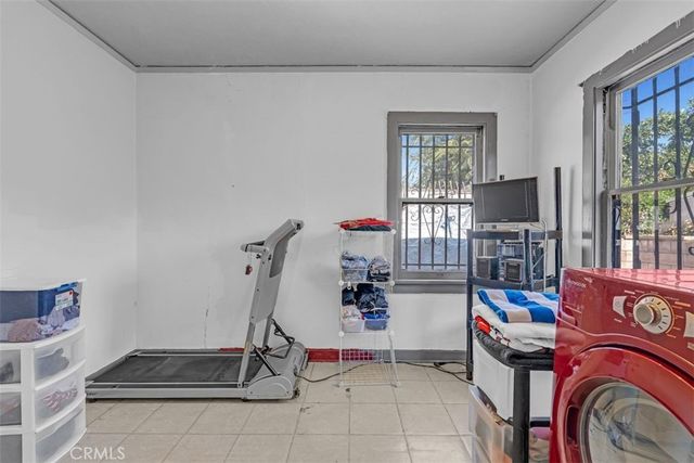 2081 Summit, Altadena, CA 91001
