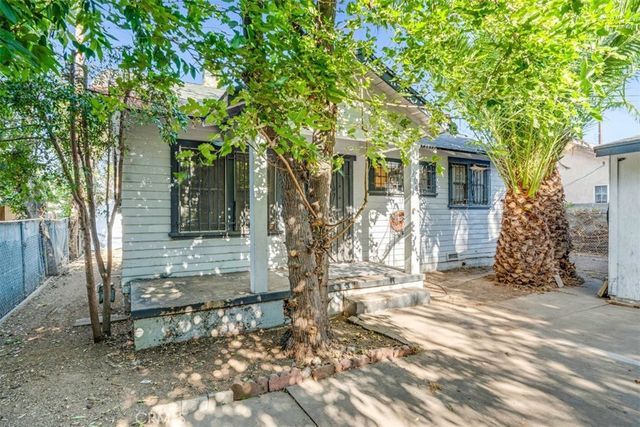 2081 Summit, Altadena, CA 91001