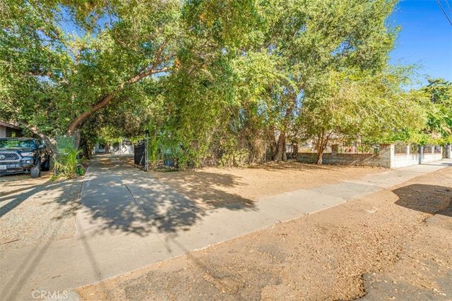 2081 Summit, Altadena, CA 91001