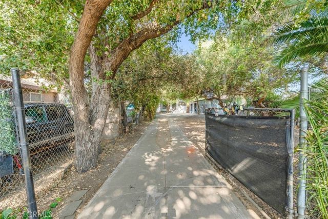 2081 Summit, Altadena, CA 91001