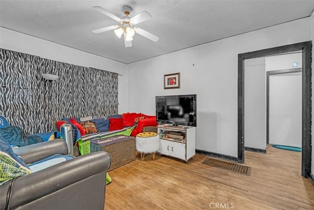 2081 Summit, Altadena, CA 91001
