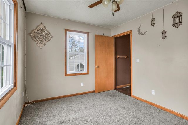 3234 E Fulton Avenue, Decatur, IL 62521