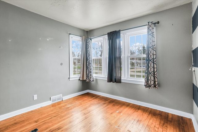 3234 E Fulton Avenue, Decatur, IL 62521