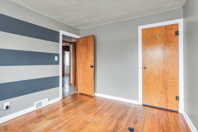 3234 E Fulton Avenue, Decatur, IL 62521