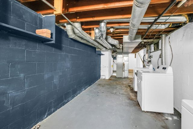 3234 E Fulton Avenue, Decatur, IL 62521