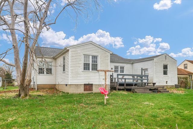3234 E Fulton Avenue, Decatur, IL 62521