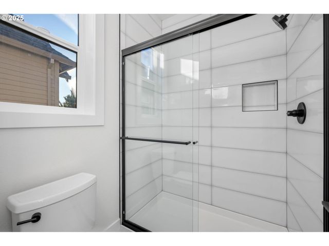 27776 Sw LARKSPUR Ter, Wilsonville, OR 97070