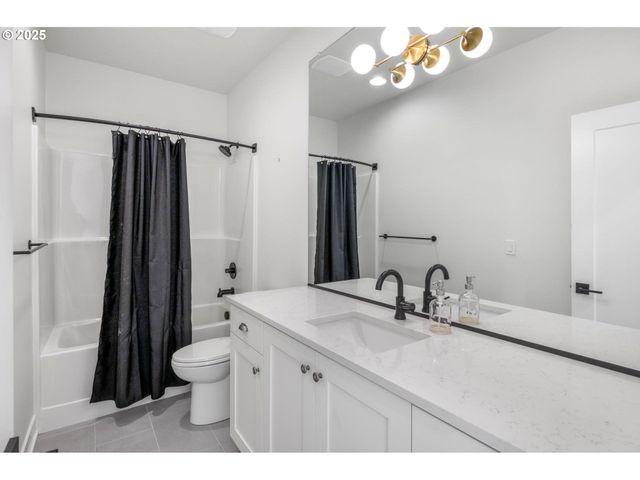 27776 Sw LARKSPUR Ter, Wilsonville, OR 97070