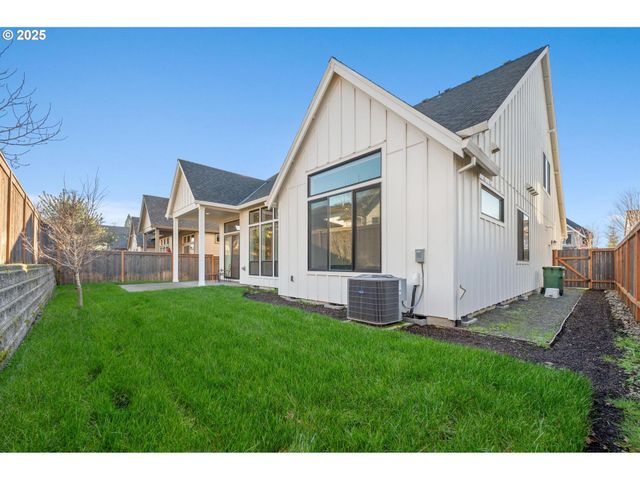27776 Sw LARKSPUR Ter, Wilsonville, OR 97070