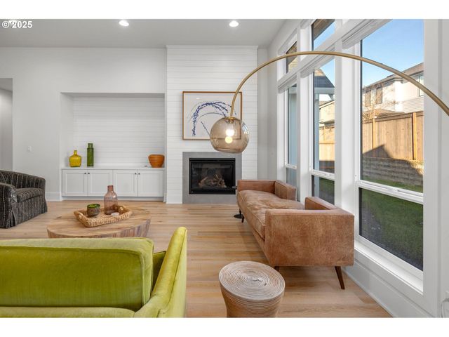 27776 Sw LARKSPUR Ter, Wilsonville, OR 97070