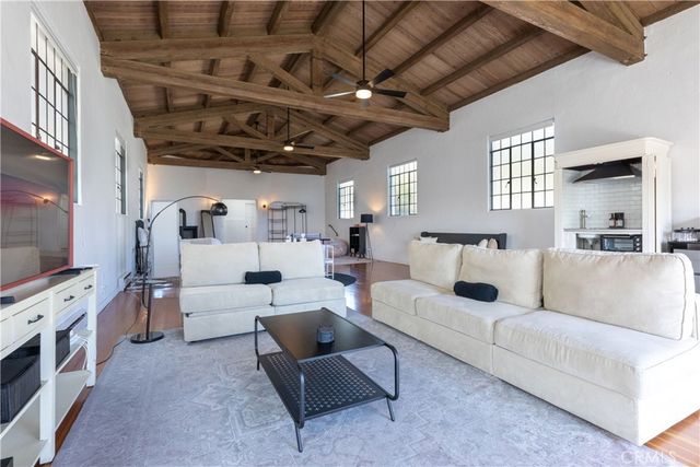 209 E Whittley, Avalon, CA 90704