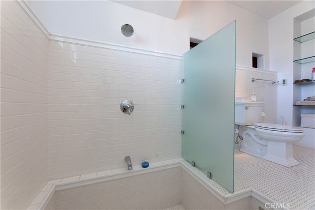 209 E Whittley, Avalon, CA 90704