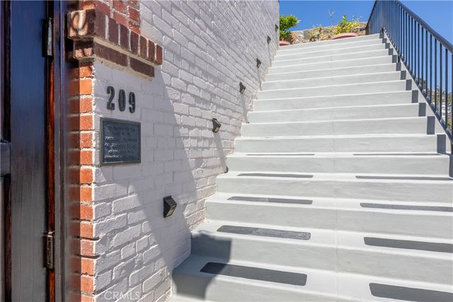 209 E Whittley, Avalon, CA 90704