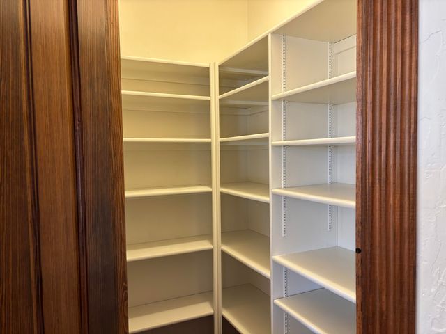 3912 E Windsmore Drive, Springfield, MO 65802