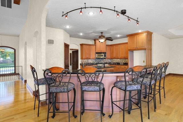 3912 E Windsmore Drive, Springfield, MO 65802