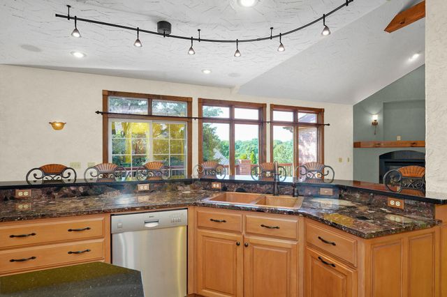 3912 E Windsmore Drive, Springfield, MO 65802