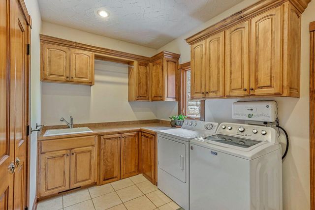 3912 E Windsmore Drive, Springfield, MO 65802