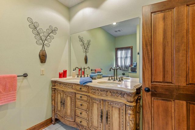 3912 E Windsmore Drive, Springfield, MO 65802