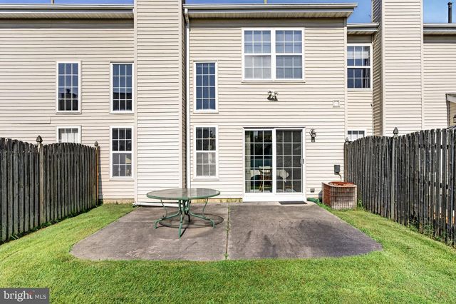 30 STOKES RD, Mount Laurel, NJ 08054