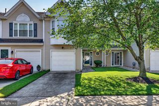 30 STOKES RD, Mount Laurel, NJ 08054