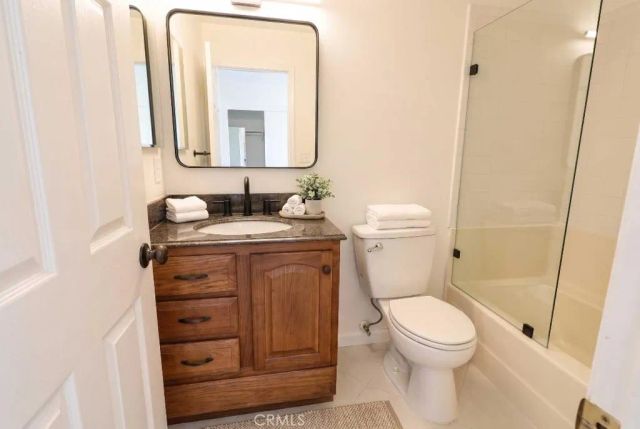 1250 S Brookhurst Street 2006, Anaheim, CA 92804