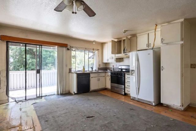 1250 S Brookhurst Street 2006, Anaheim, CA 92804
