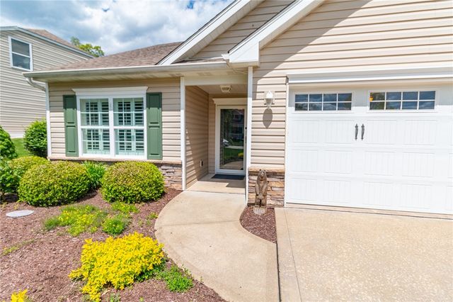 420 Chestnut Lane, Allegheny Twp, PA 15613