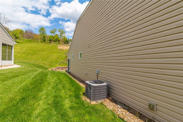 420 Chestnut Lane, Allegheny Twp, PA 15613