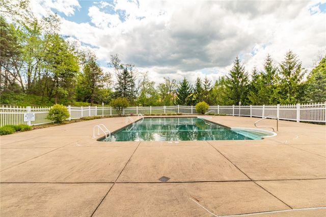 420 Chestnut Lane, Allegheny Twp, PA 15613