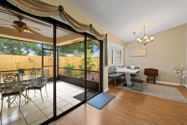9212 CHELSEA Drive N, Plantation, FL 33324