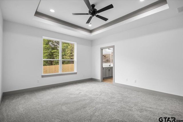 16326 Crossing Circle, Lindale, TX 75771