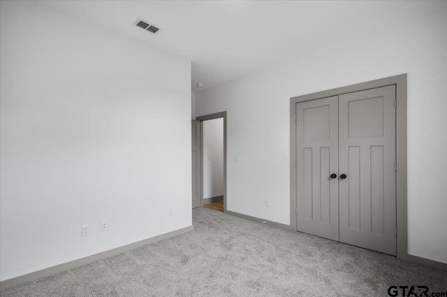 16326 Crossing Circle, Lindale, TX 75771