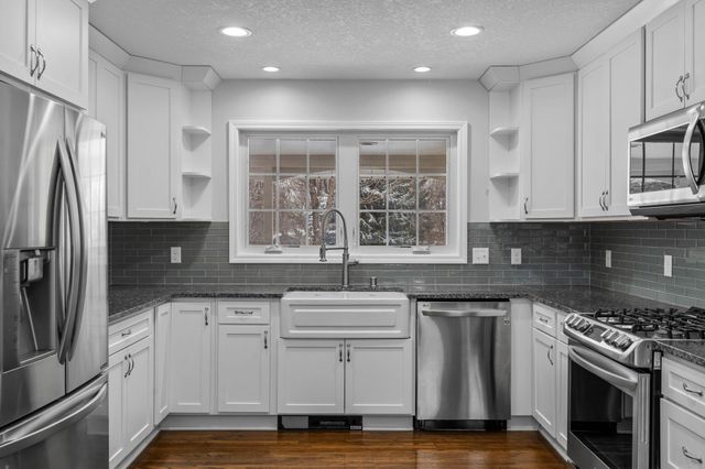 5275 190th Street, Farmington, MN 55024